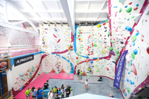 Скалолазный центр 