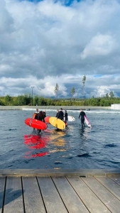 VODA & SURF — школа серфинга на самой большой искусственной волне в России