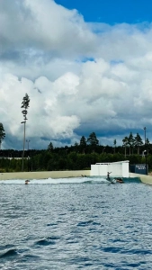 VODA & SURF — школа серфинга на самой большой искусственной волне в России