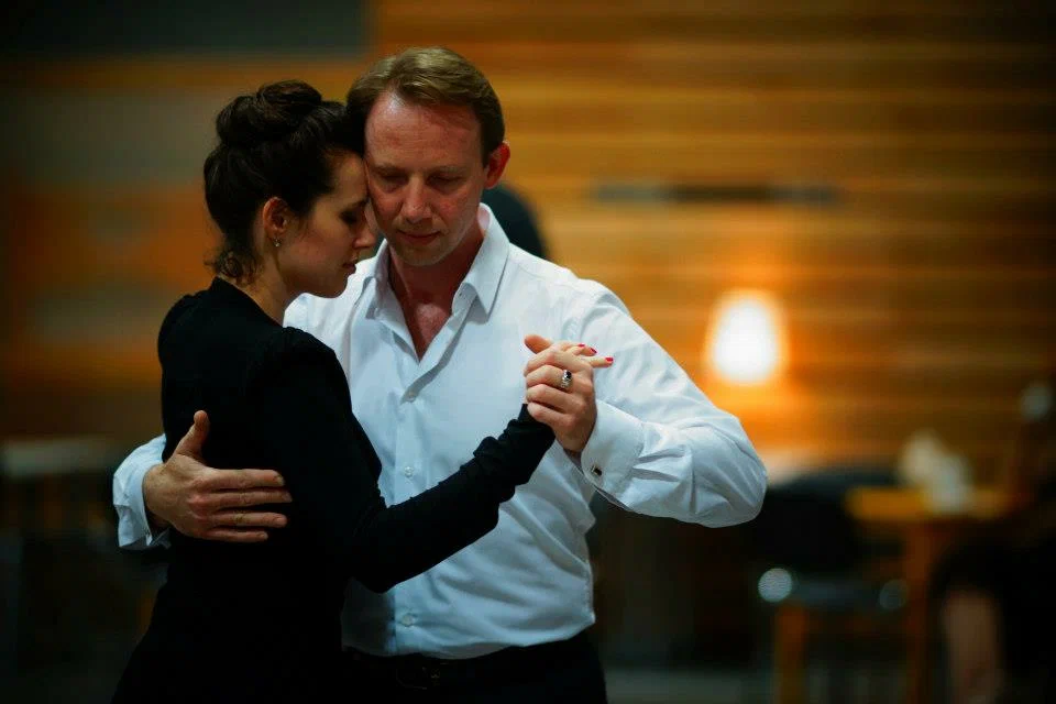 Уроки танго