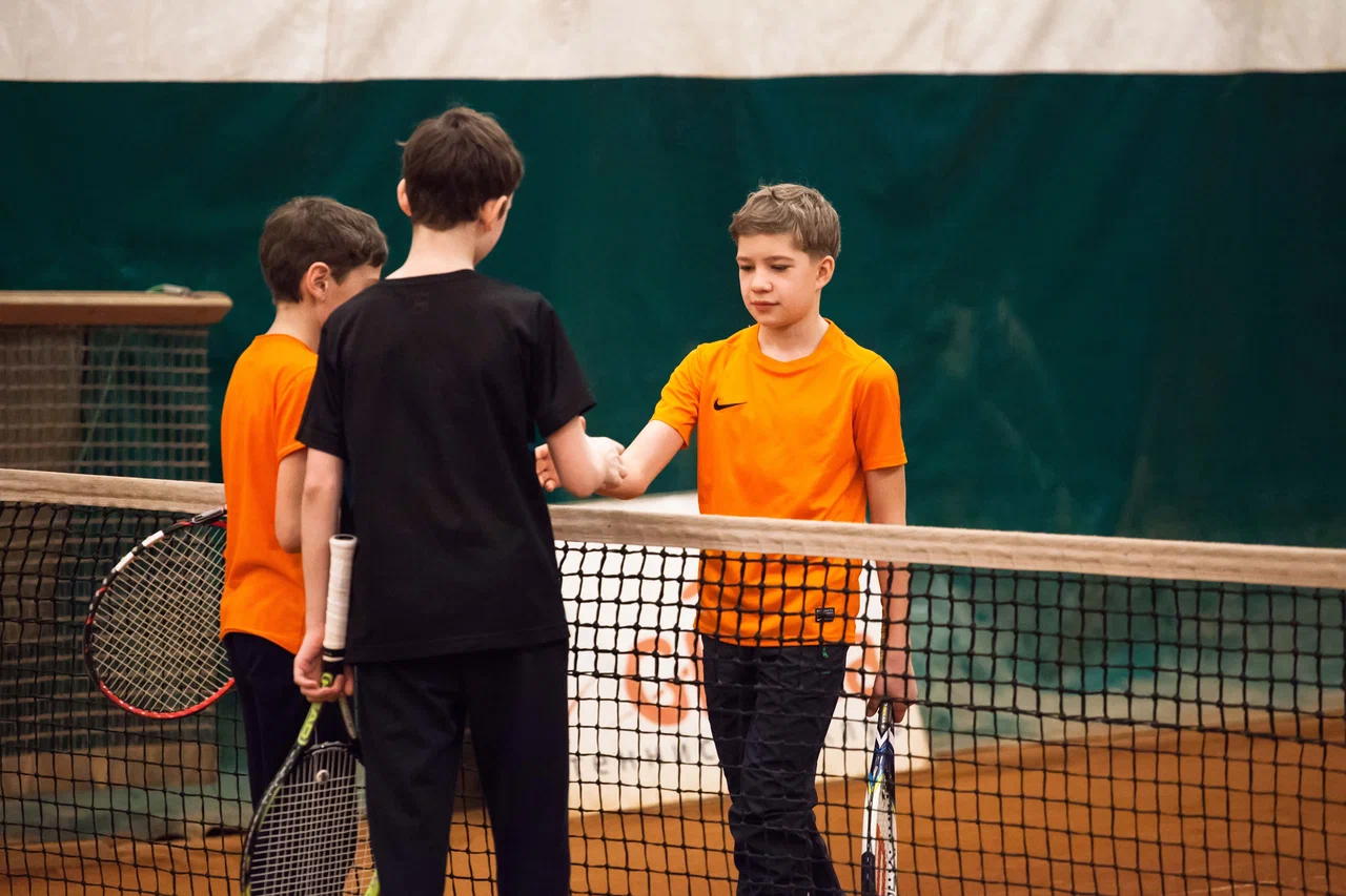 Глория Теннис