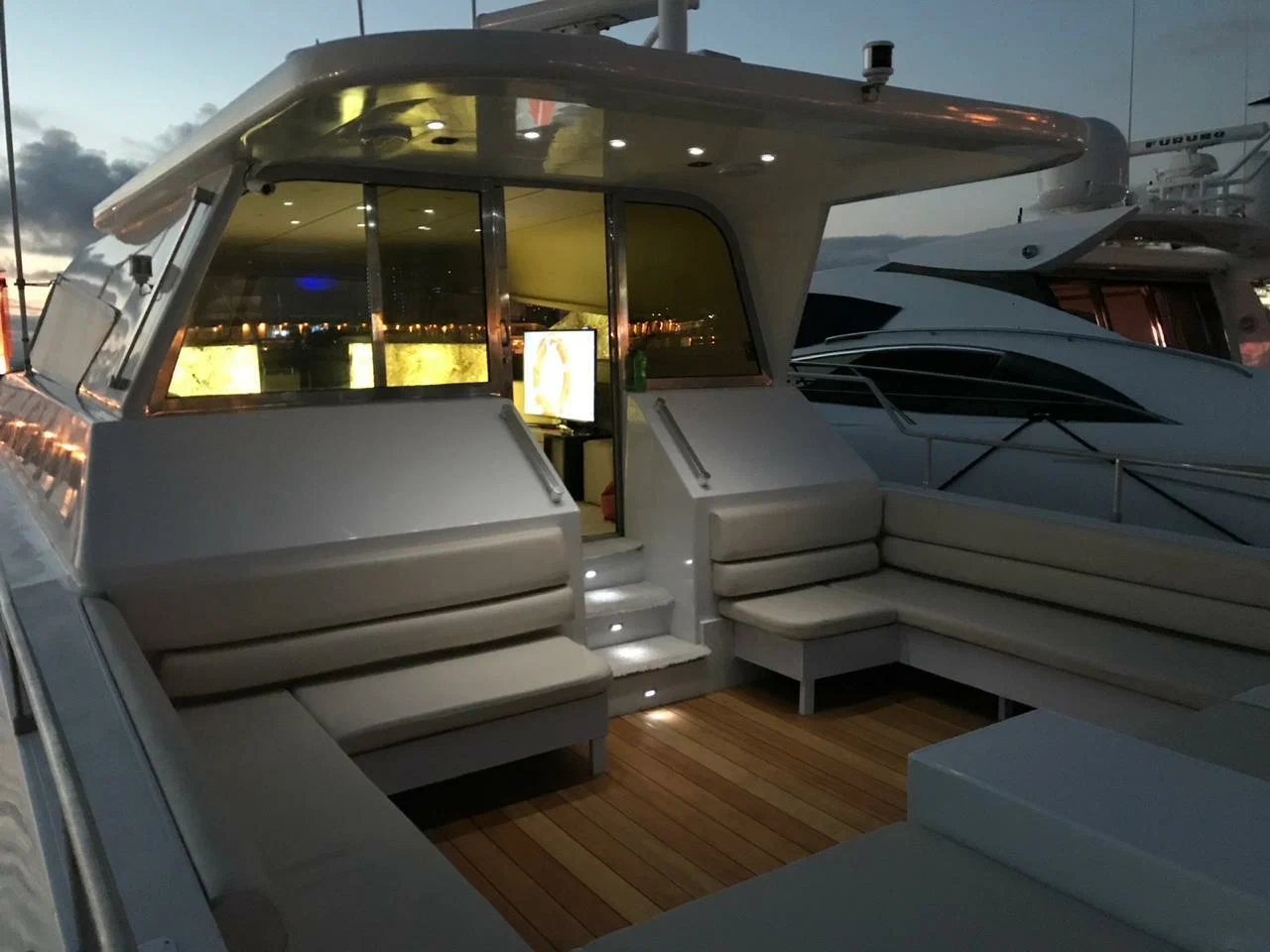 Яхты Катера