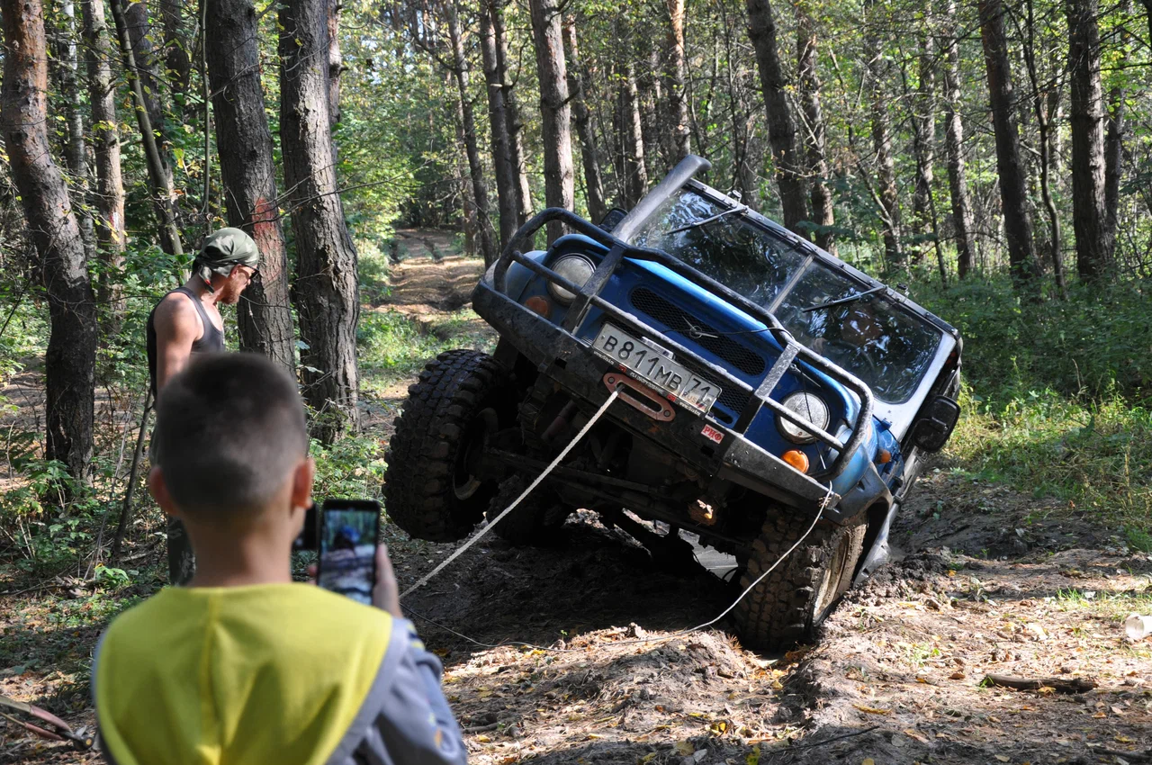 Школа внедорожного вождения команды 